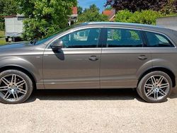 Braun Gebraucht 2011 Audi Q7 S-Line SUV | 21.100 € (Teuer)