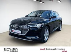 Schwarz (brillantschwarz) Gebraucht 2022 Audi e-tron Advanced SUV | 35.930 € (Guter Preis)