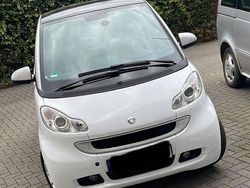 Weiß Gebraucht 2011 Smart ForTwo Coupé Coupé | 6.140 € (Fairer Preis)
