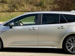 Silber Gebraucht 2025 Toyota Corolla Kombi | 30.500 € (Fairer Preis)
