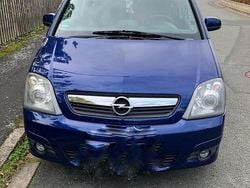 Blau Gebraucht 2008 Opel Meriva Van / Kleinbus | 1.699 € (Fairer Preis)
