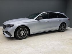 Hightechsilber Gebraucht 2024 Mercedes E220 Night Kombi | 64.980 €