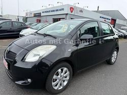 Schwarz Gebraucht 2008 Toyota Yaris Team Kleinwagen | 3.999 € (Fairer Preis)