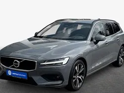 Grau Gebraucht 2024 Volvo V60 Core Kombi | 34.938 € (Guter Preis)