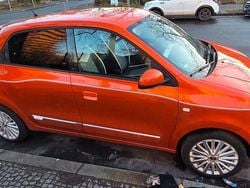 Orange Gebraucht 2021 Renault Twingo Kleinwagen | 10.499 € (Guter Preis)