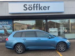 Blau Gebraucht 2016 VW Golf VII Allstar Kombi | 11.990 € (Fairer Preis)