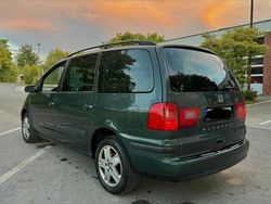 Grün Gebraucht 2006 Seat Alhambra Van / Kleinbus | 2.750 € (Fairer Preis)