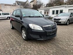 Schwarz Gebraucht 2013 Skoda Fabia Active Limousine | 2.650 € (Guter Preis)