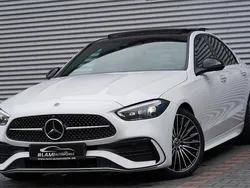 Weiß Gebraucht 2024 Mercedes C300 AMG Line Premium Plus Limousine | 55.999 €