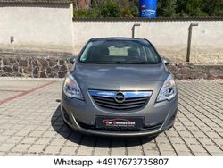 Grau Gebraucht 2013 Opel Meriva Active Van / Kleinbus | 5.999 € (Fairer Preis)