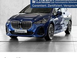 Blau Gebraucht 2022 BMW 225 Active Tourer Luxury Line Van / Kleinbus | 35.990 € (Etwas zu teuer)