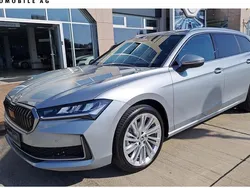 Silber Neu 2024 Skoda Superb Selection Kombi | 38.990 € (Guter Preis)