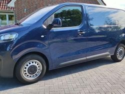 Blau Gebraucht 2018 Citroën Jumpy Business Class Van / Kleinbus | 13.299 € (Fairer Preis)