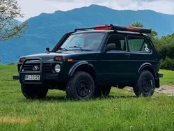 Grün Gebraucht 2009 Lada niva SUV | 5.999 € (Etwas zu teuer)