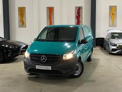Grün Gebraucht 2021 Mercedes Vito Van | 17.950 €