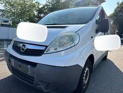 Weiß Gebraucht 2006 Opel Vivaro Van | 1.590 €