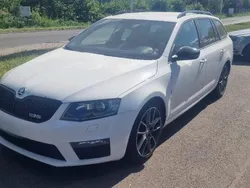 Weiß Gebraucht 2016 Skoda Octavia RS Kombi | 8.980 € (Superpreis)