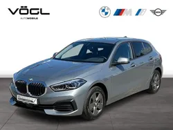 Grau Gebraucht 2023 BMW 116 Advantage Kleinwagen | 20.270 € (Fairer Preis)