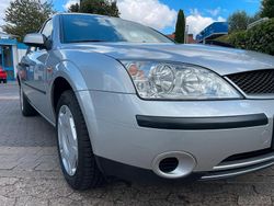 Silber Gebraucht 2003 Ford Mondeo Limousine | 3.900 €