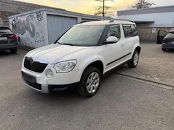 Weiß Gebraucht 2011 Skoda Yeti SUV | 4.950 €