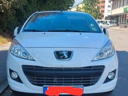 Weiß Gebraucht 2011 Peugeot 207 CC Cabrio | 4.000 € (Fairer Preis)