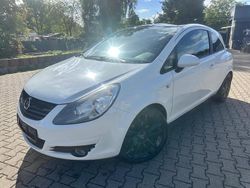 Weiß Gebraucht 2010 Opel Corsa Sport Kleinwagen | 2.990 € (Etwas zu teuer)
