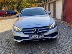 Grau Gebraucht 2017 Mercedes E350 Avantgarde Limousine | 24.200 € (Fairer Preis)