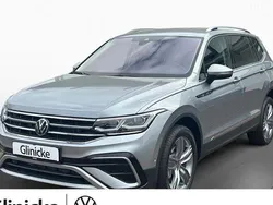 Silber Gebraucht 2024 VW Tiguan Allspace Elegance SUV | 44.990 € (Fairer Preis)