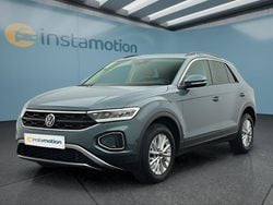 Blau Gebraucht 2024 VW T-Roc SUV | 27.499 € (Fairer Preis)