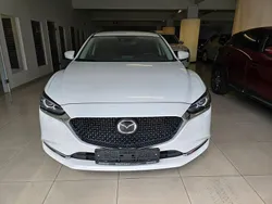 Weiß Gebraucht 2024 Mazda 6 Exclusive-Line Kombi | 26.800 € (Guter Preis)