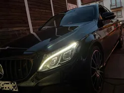 Schwarz Gebraucht 2015 Mercedes C250 Limousine | 15.500 € (Fairer Preis)