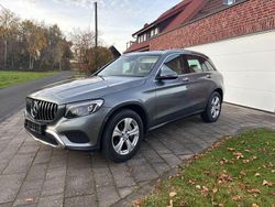 Grau Gebraucht 2016 Mercedes GLC220 Exclusive SUV | 26.590 € (Etwas zu teuer)