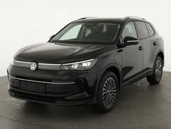 Grenadill schwarz metallic Neu 2025 VW Tiguan Life SUV | 49.445 € (Superpreis)