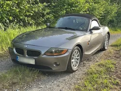 Grau Gebraucht 2005 BMW Z4 Cabrio | 7.490 € (Fairer Preis)