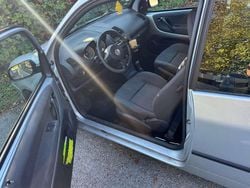 Grau Gebraucht 2003 VW Lupo Comfortline Kleinwagen | 1.500 € (Fairer Preis)