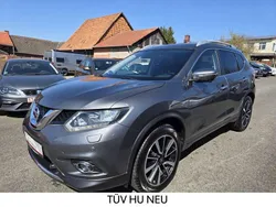 Grau Gebraucht 2015 Nissan X-Trail 360º SUV | 10.390 € (Fairer Preis)