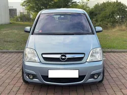 Blau Gebraucht 2006 Opel Meriva Edition Van / Kleinbus | 2.700 € (Etwas zu teuer)