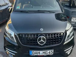 Schwarz Gebraucht 2019 Mercedes V250 Avantgarde Edition Van / Kleinbus | 40.000 €