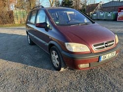 Rot Gebraucht 2003 Opel Zafira Elegance Van / Kleinbus | 1.550 € (Fairer Preis)