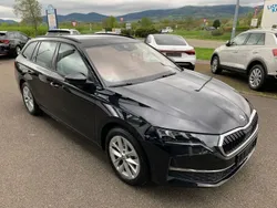 Schwarz Gebraucht 2024 Skoda Octavia Selection Kombi | 32.500 € (Fairer Preis)