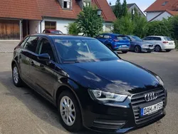 Schwarz Gebraucht 2015 Audi A3 Sportback Attraction Limousine | 11.500 € (Guter Preis)