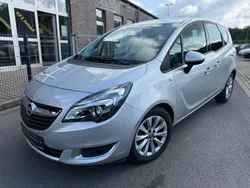 Silber Gebraucht 2016 Opel Meriva drive Van / Kleinbus | 9.490 € (Fairer Preis)
