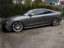Grau Gebraucht 2010 Audi RS5 Coupé | 24.000 €