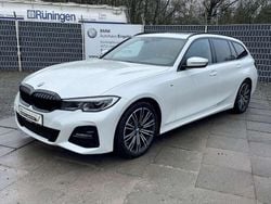 Weiß Gebraucht 2022 BMW 320 M Sport Kombi | 30.990 € (Superpreis)