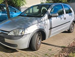Grau Gebraucht 2003 Opel Corsa Kleinwagen | 1.350 €
