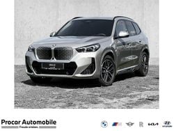 Silber Neu 2025 BMW iX1 M Sport SUV | 47.980 € (Guter Preis)