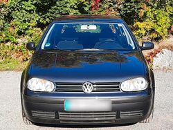 Grau Gebraucht 2000 VW Golf IV Comfortline Limousine | 860 € (Guter Preis)