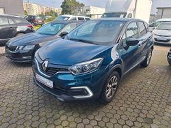 Blau Gebraucht 2019 Renault Captur LIMITED SUV | 11.990 € (Guter Preis)