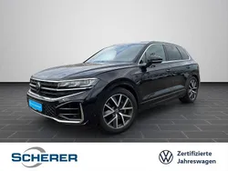 Grenadillschwarz metallic Gebraucht 2023 VW Touareg R-line SUV | 64.950 € (Guter Preis)