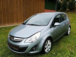 Grau Gebraucht 2011 Opel Corsa Kleinwagen | 5.000 € (Fairer Preis)